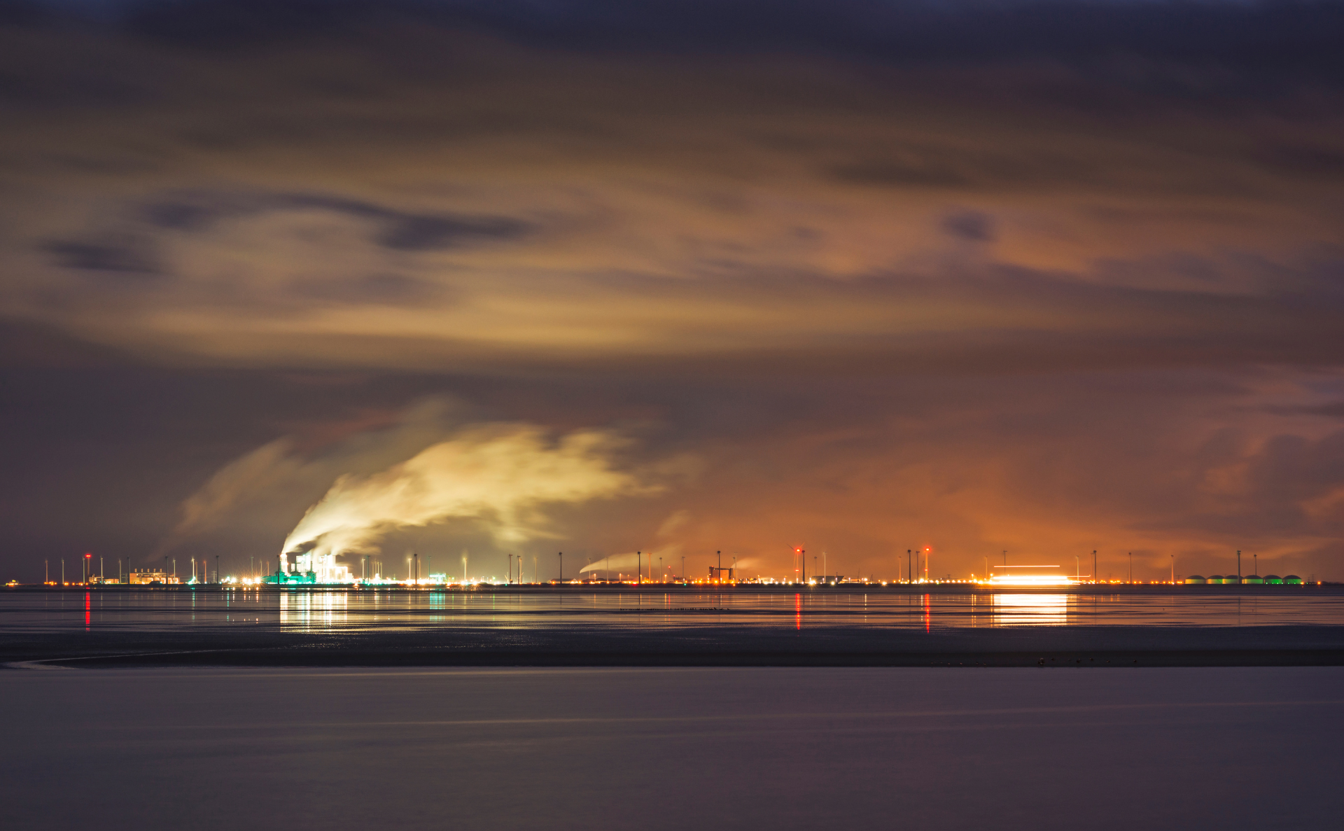 werken in de eemshaven nacht